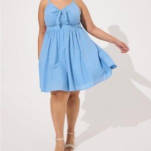 Torrid Size 1X Mini Embroidered Challis Tie Front Blue Skater Dress